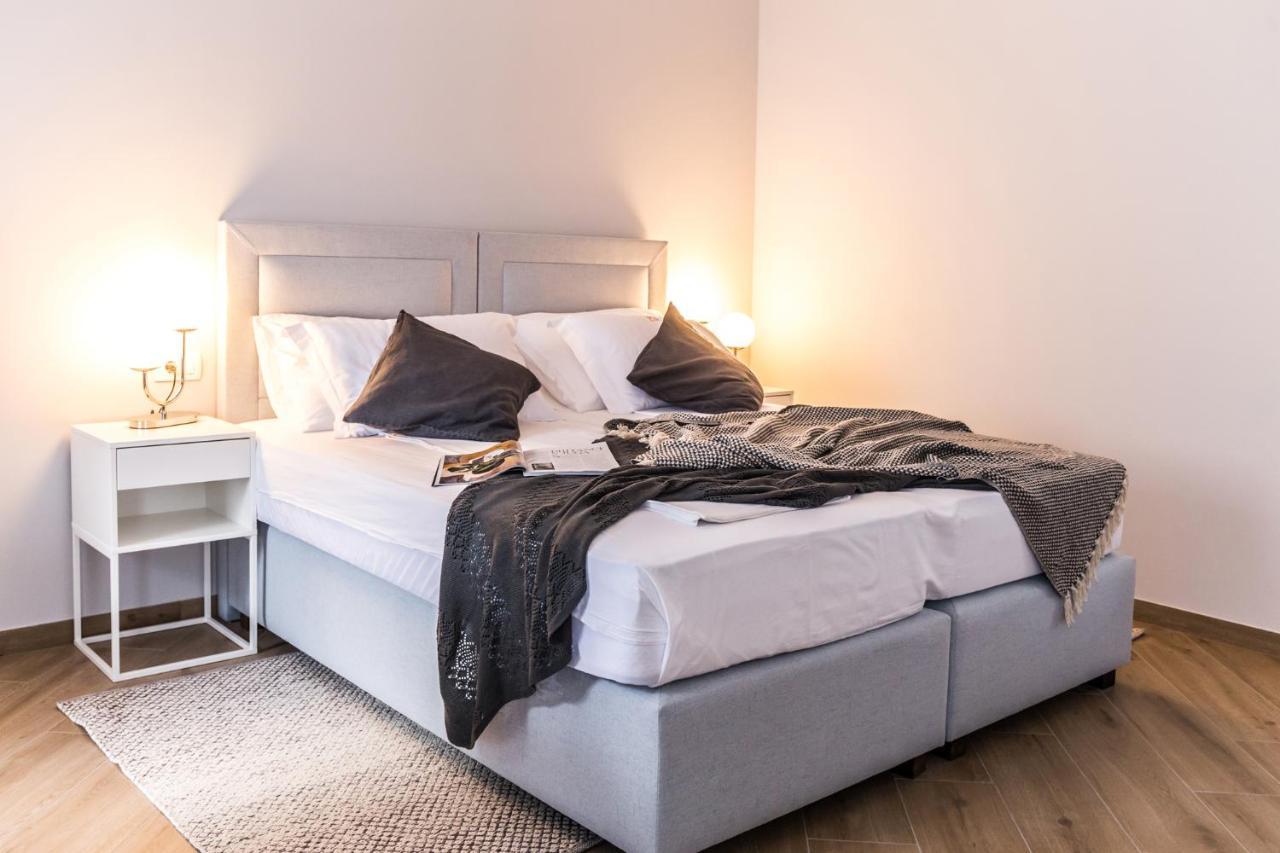 רייקה Dolac Apartments מראה חיצוני תמונה